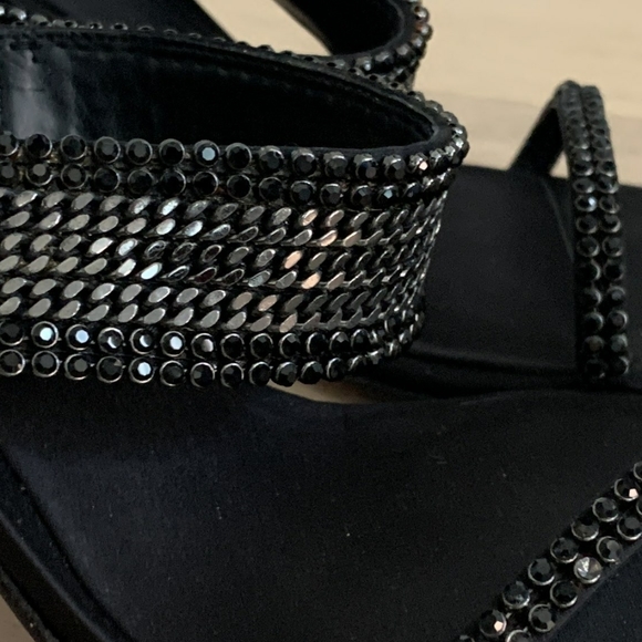 Dressy Black Heel - Picture 4 of 5